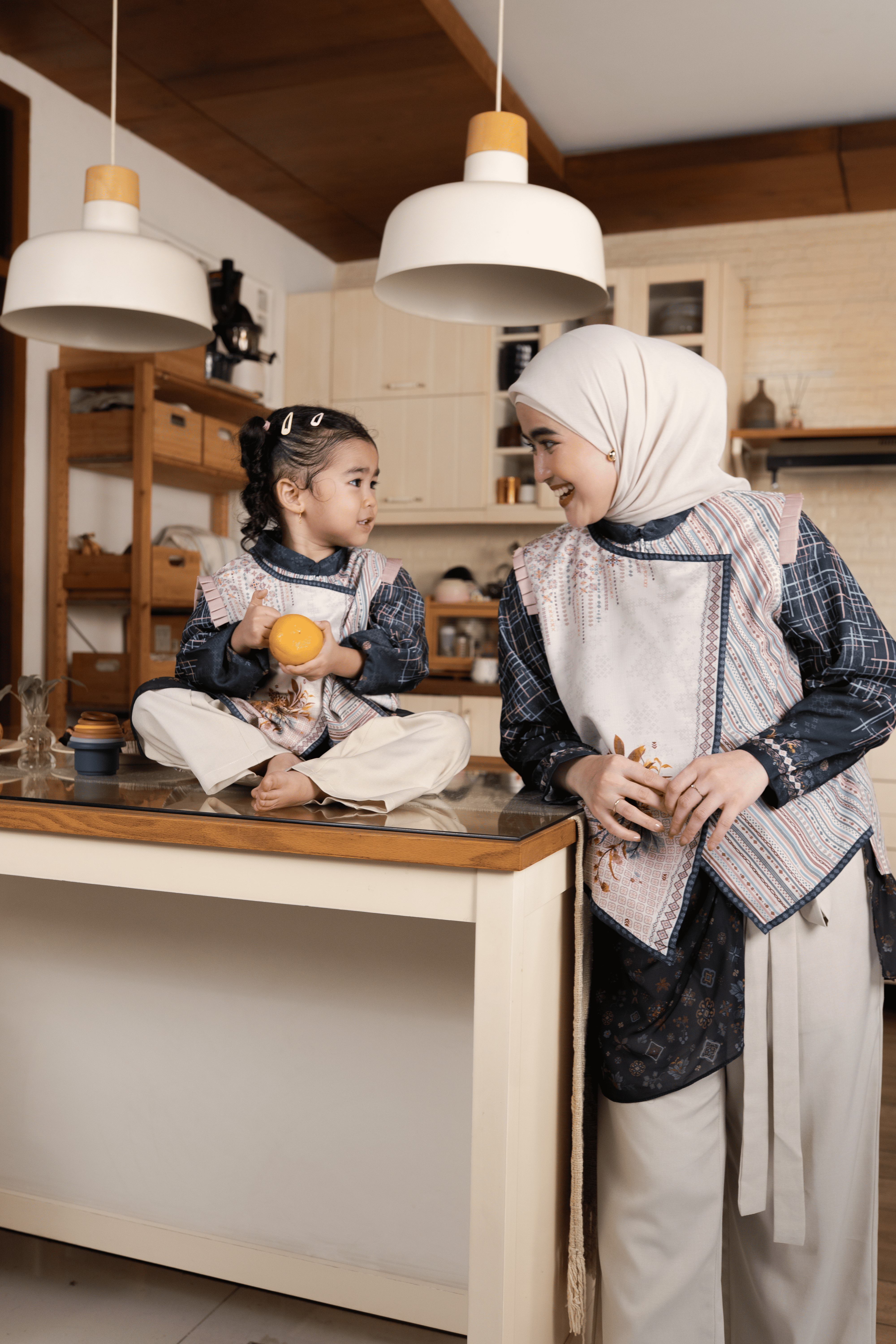 Agni Set Navy Mom & Kids