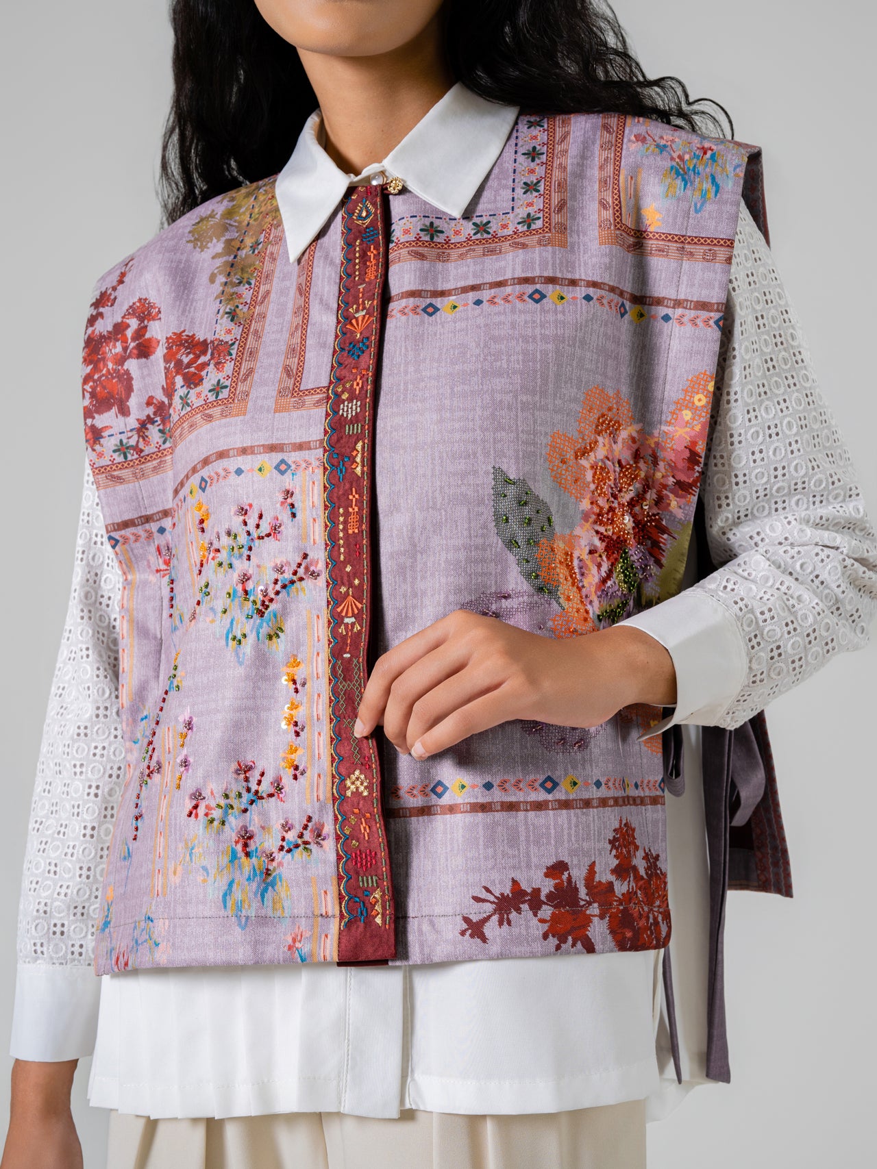 Dampu Bulan Vest Payet