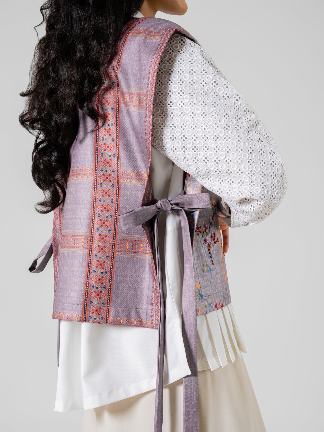 Dampu Bulan Vest Payet