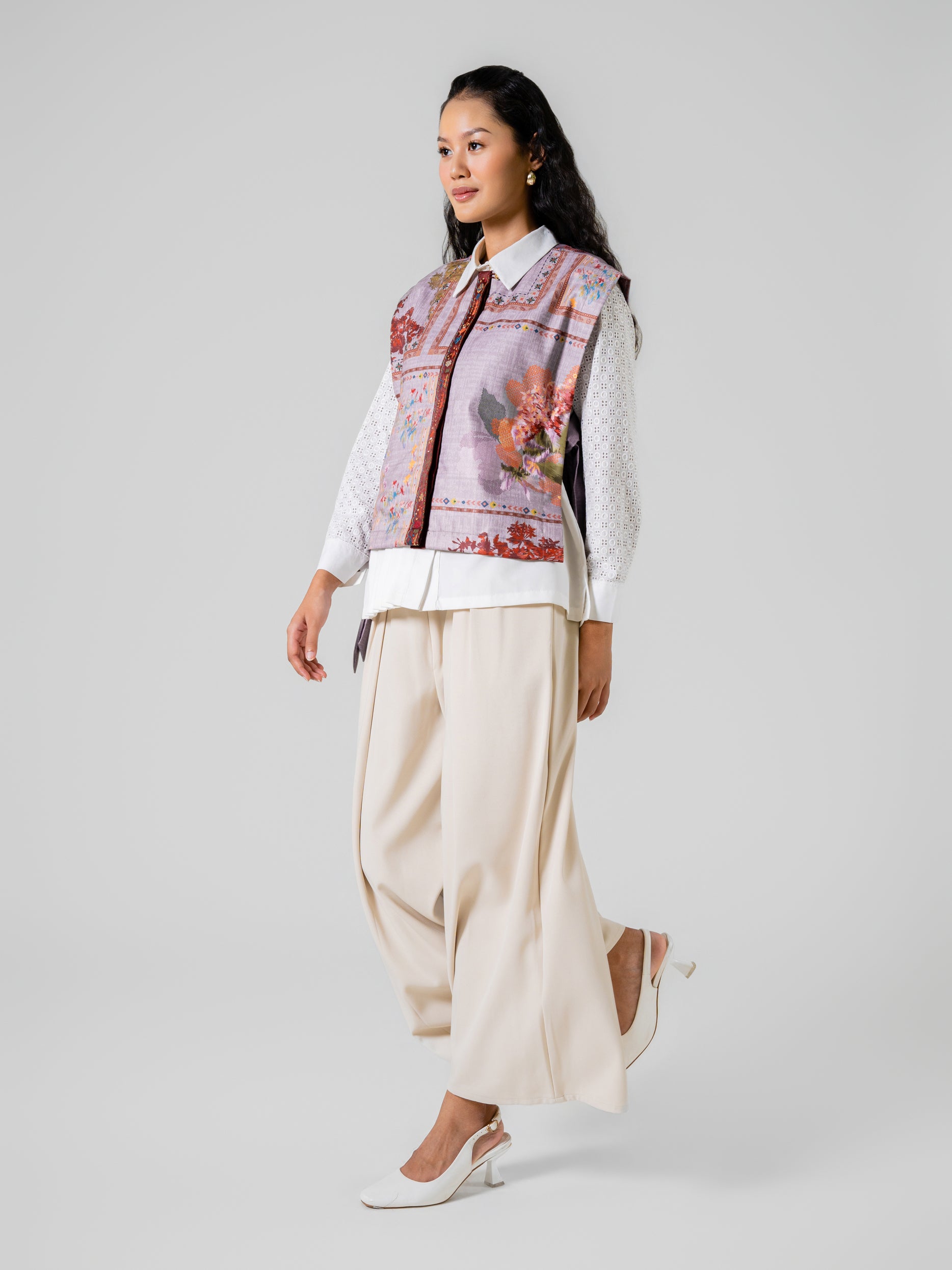 Dampu Bulan Vest
