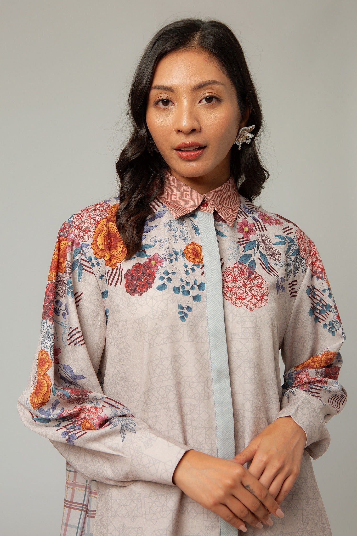 Celestine Beige Shirt Kemeja Lengan Panjang Wanita