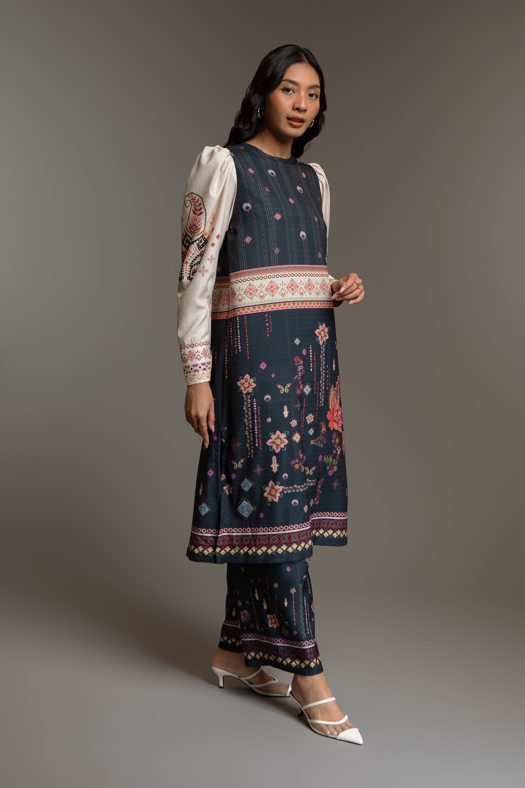 Geni Set Malam (Tunic + Pants)